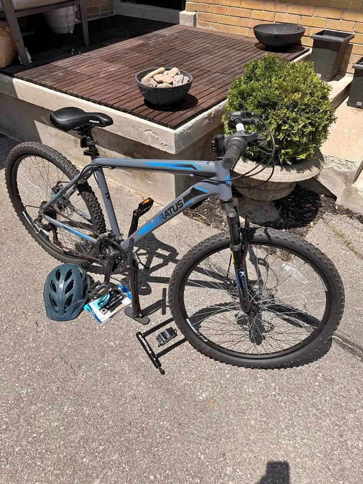 Stratus Orion Hardtail Mountain Bike 26-in