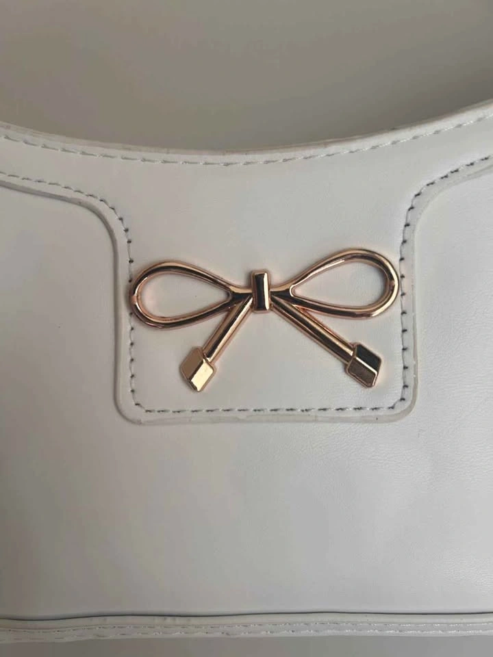 White Bow Shoulder Bag - photo 2