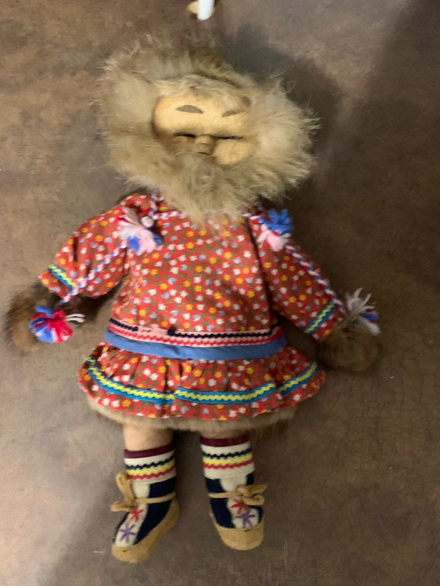 Inuit Doll with Authentic Fur Trim - photo 2