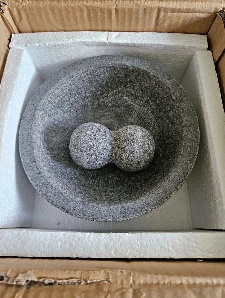 Granite Mortar and Pestle Set - New
