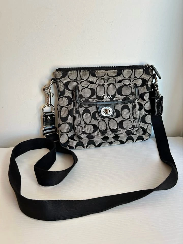 Coach Signature Canvas Crossbody Bag