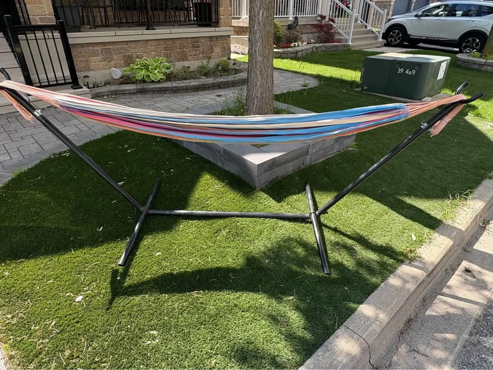 2 Hammocks with Stands – $50 each or $75 for both - photo 4