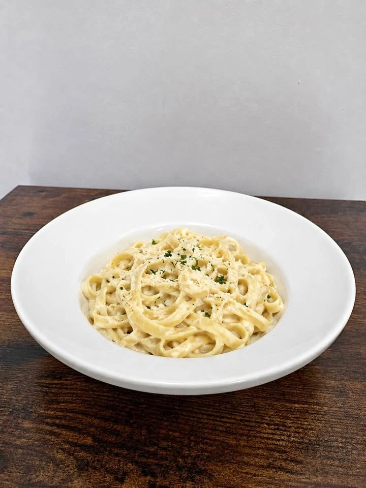 Set of 8 White Soup Bowls – Oxford Collection – 9”