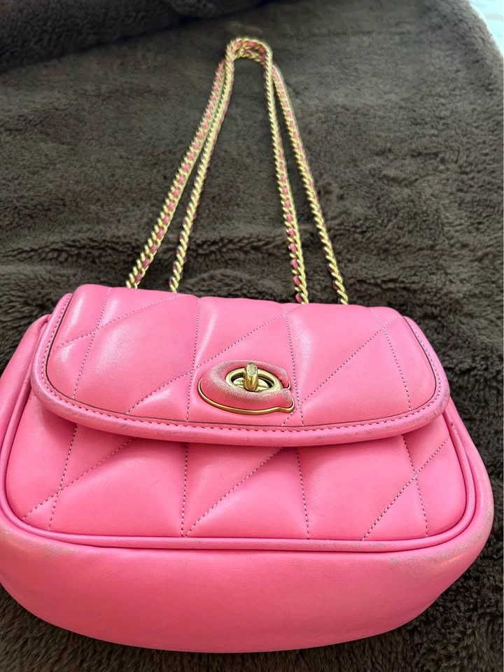 Coach Madison Pink Shoulder Bag in Quilted Leather - photo 4
