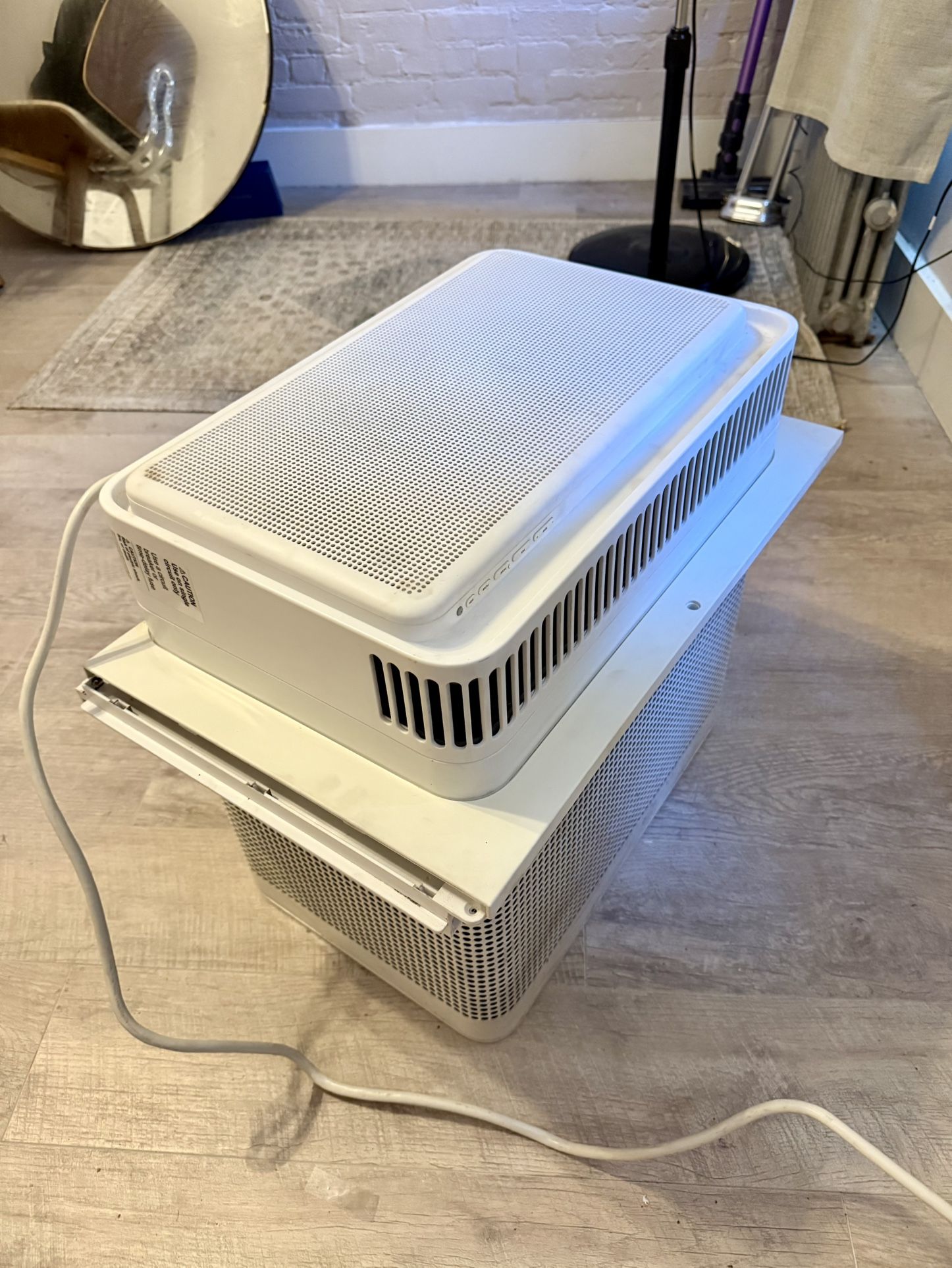 Windmill AC unit 8,000 BTU