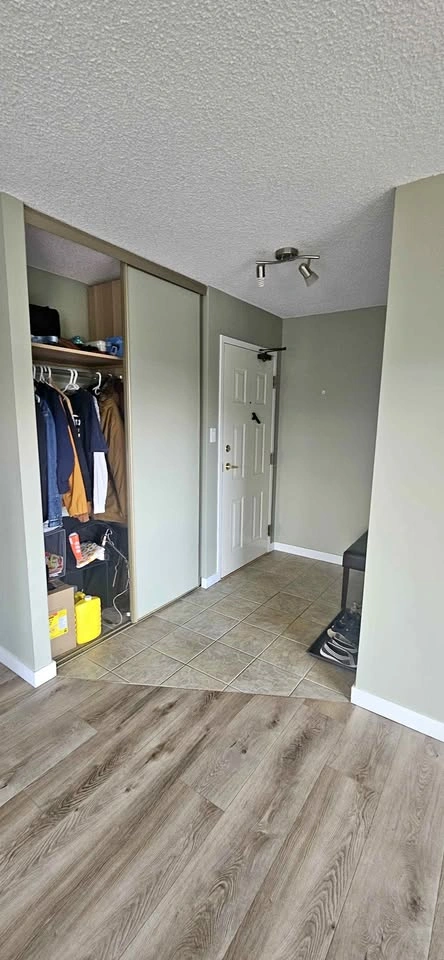 2BHK unit for rent at Dorchester square. - photo 2