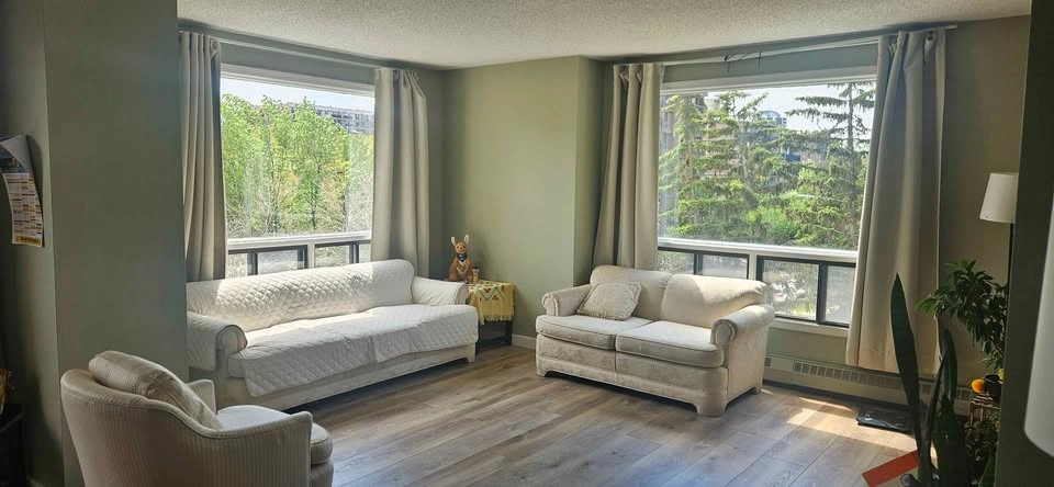 2BHK unit for rent at Dorchester square.