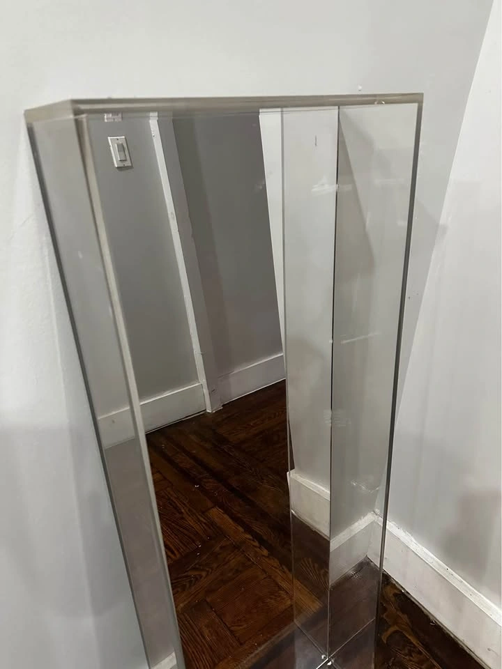 Mirror with acrylic frame - photo 3