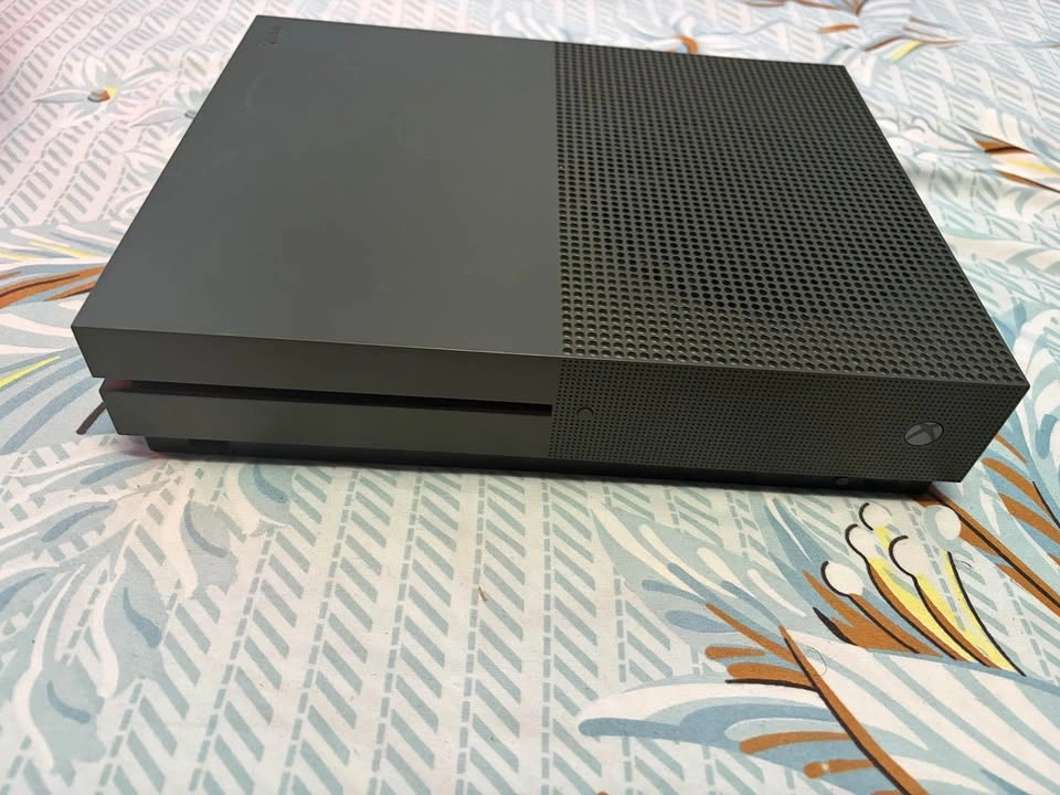 Microsoft Xbox One S Console - photo 2