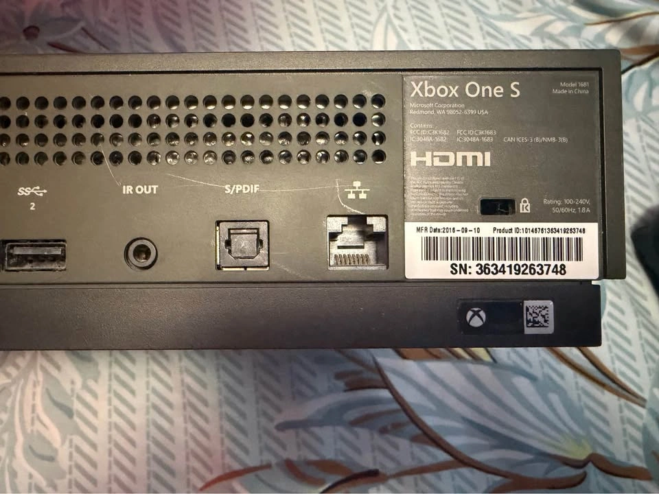 Microsoft Xbox One S Console - photo 3