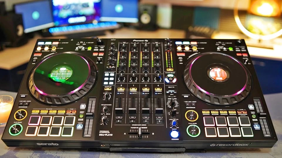 Pioneer DJ DDJ-FLX10 + ProX Soft Case Bundle (Mint Condition)