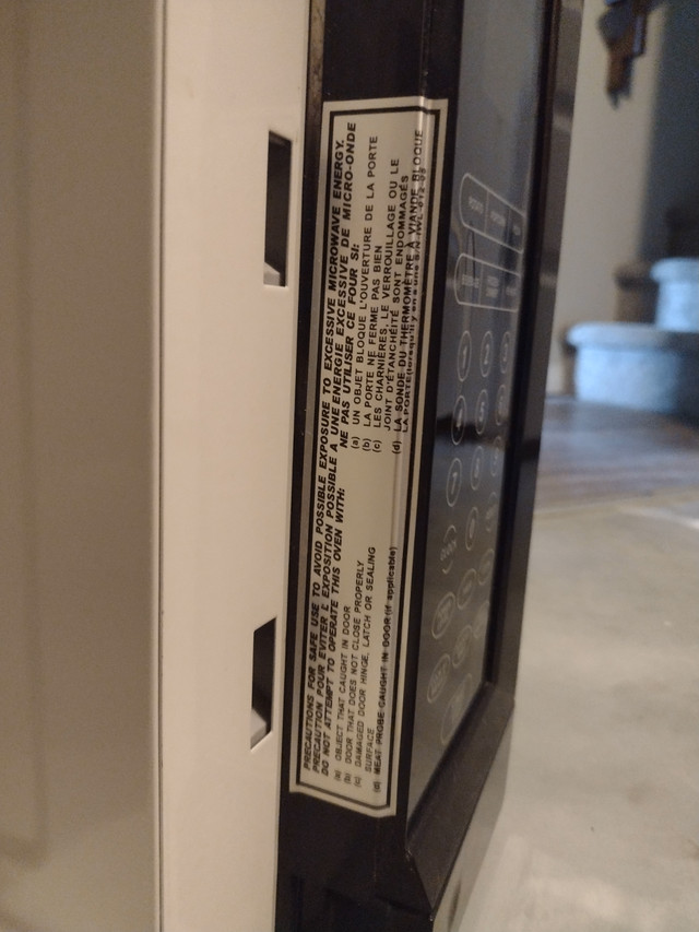 Microwave - photo 3
