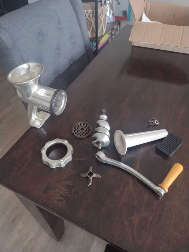 Universal No. 1 Food Grinder thumbnail
