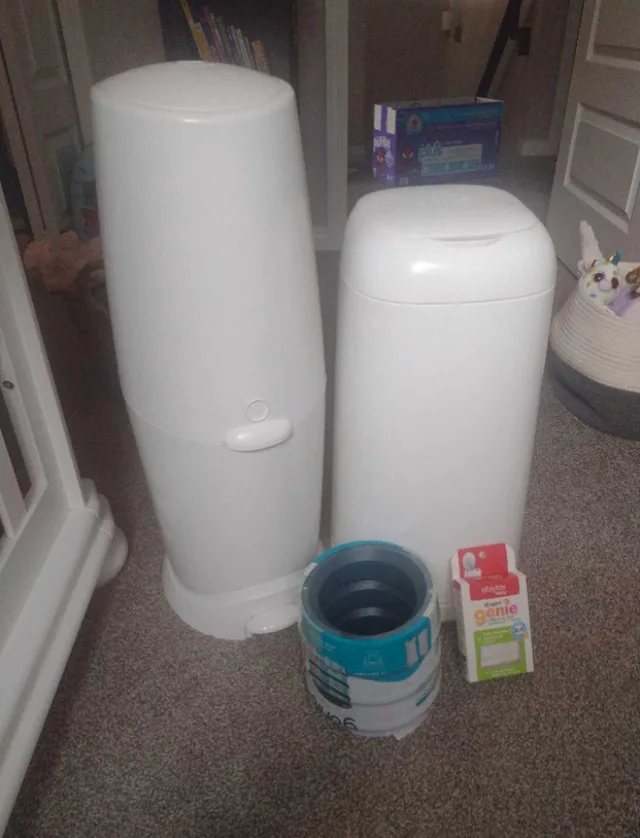 24 All-In-One Cloth Diapers + 2 Diaper Genies image indicator(5)