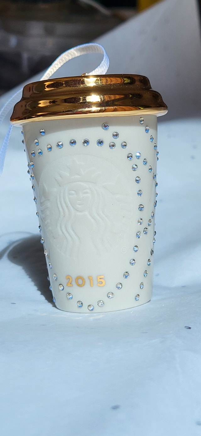 2015 Starbucks Swarovski Ornament - photo 2