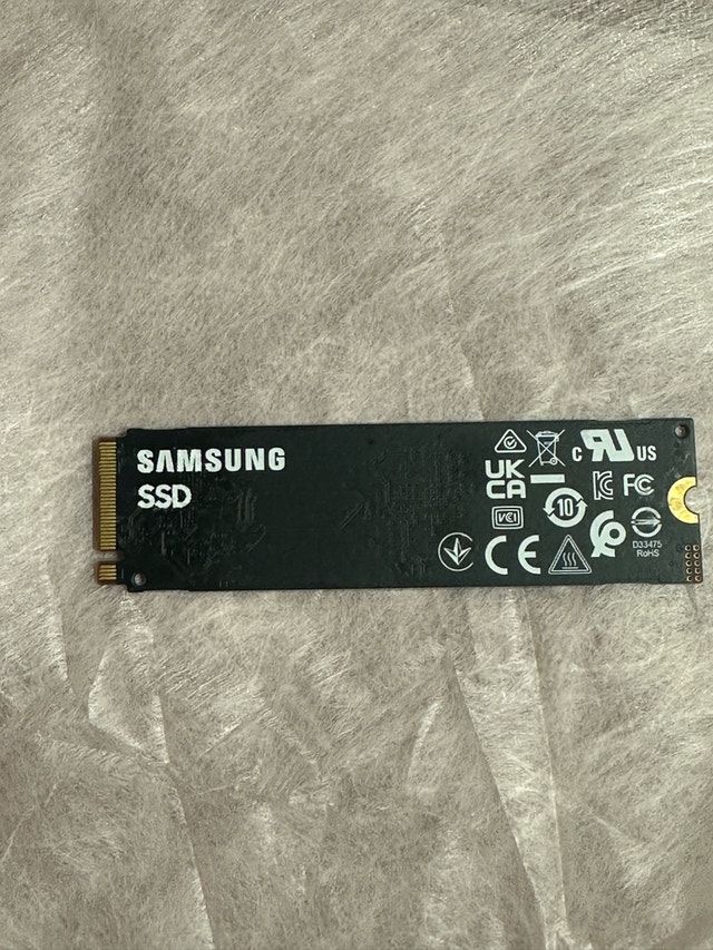 Samsung Gen4 x4 512GB NVMe SSD