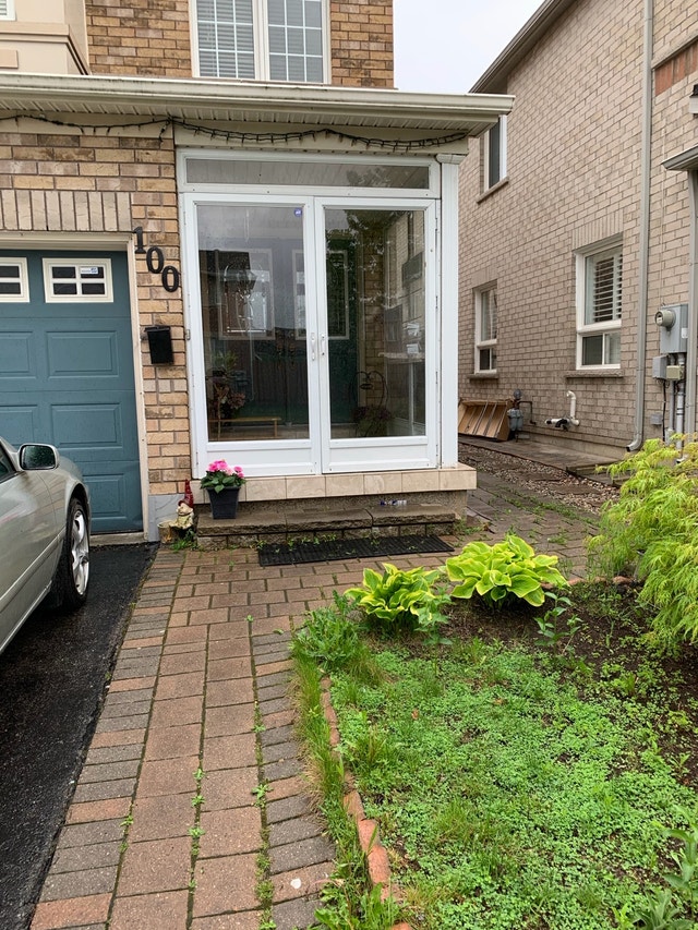 House available immediately for rent - 4 bedroom - photo 2