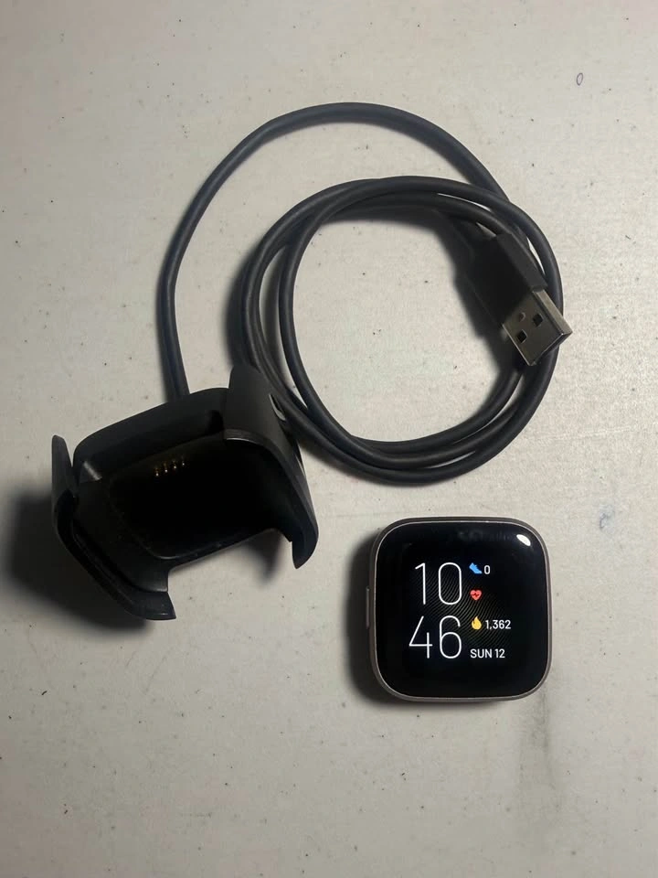 Fitbit Versa 2 - photo 2