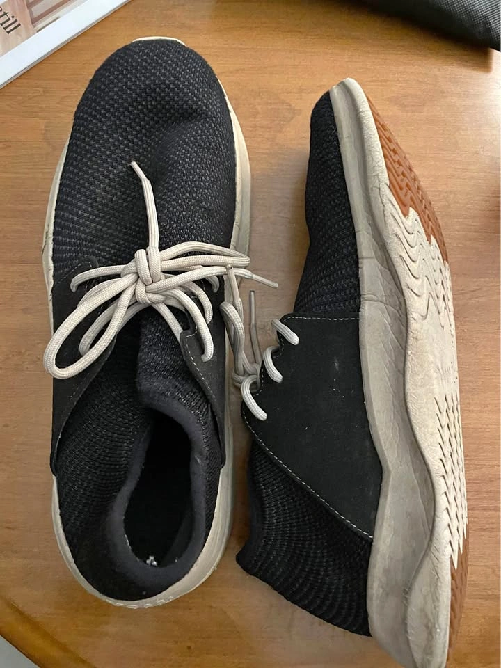 Size 11 US Men’s - Vessi Everyday Men's Classic in Black/Light B
