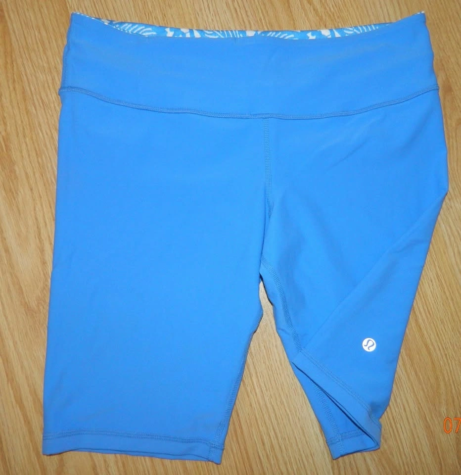Lululemon Biker Groove Shorts Reversible Size 10 - photo 2