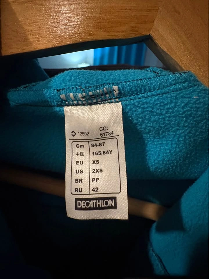 Decathlon Quechua Softshell Hiking Jacket – XS – $20 - photo 4