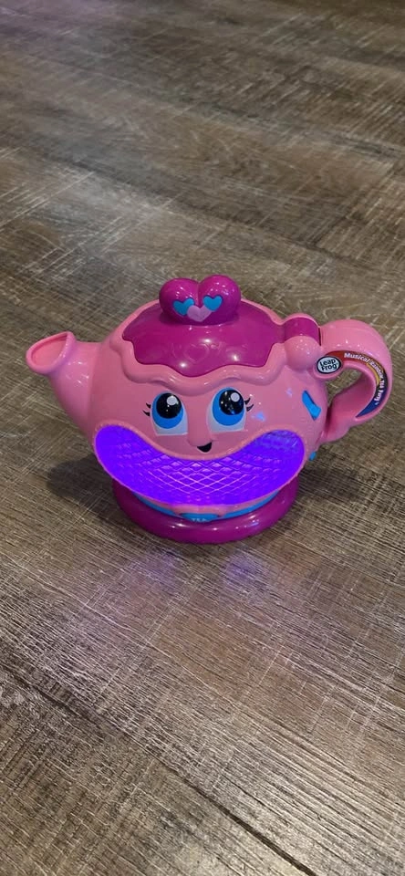 LeapFrog Musical Rainbow Tea Party Set - photo 2