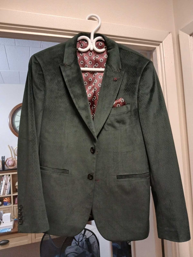 Size 40 Short Straus Blazer