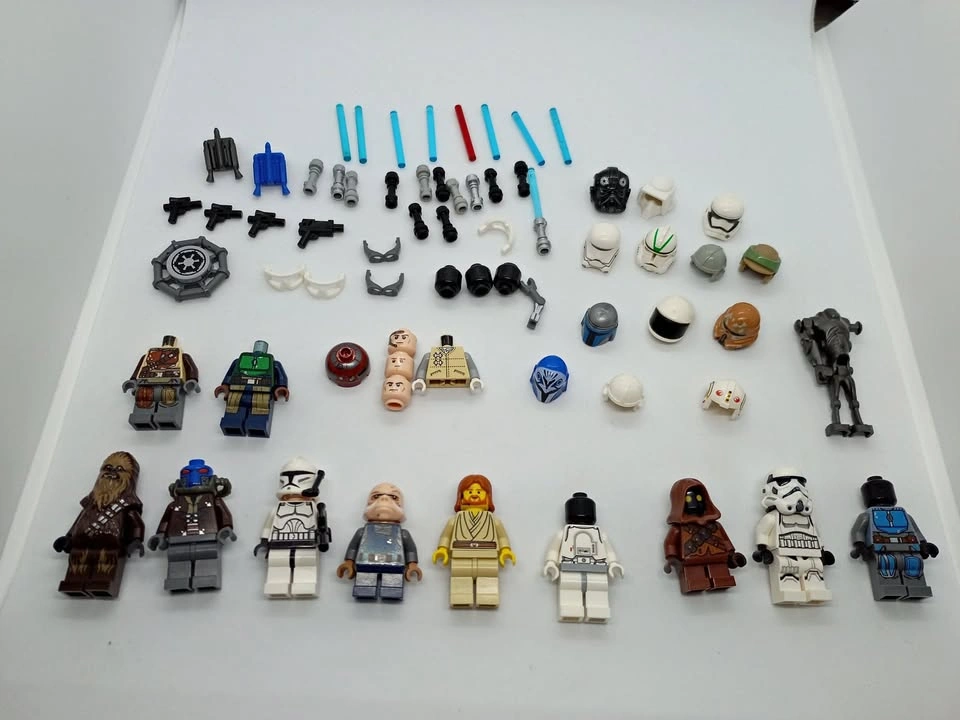 Lot of Lego Star Wars Minifigs Partial Minifigs and Accessories