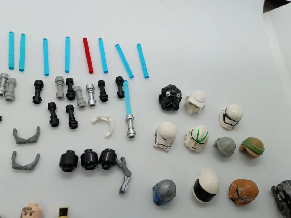 Lot of Lego Star Wars Minifigs Partial Minifigs and Accessories - photo 5