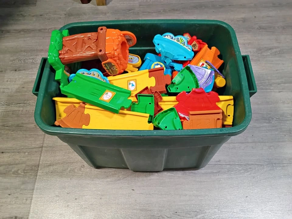 Lot of VTech Go! Go! Smart Wheels Track and Pieces