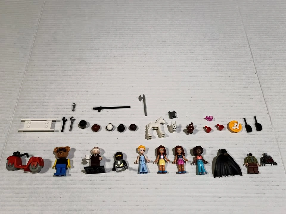 Lot of Lego Minifigs Minifig Parts and Accessories