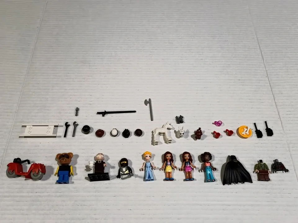 Lot of Lego Minifigs Minifig Parts and Accessories