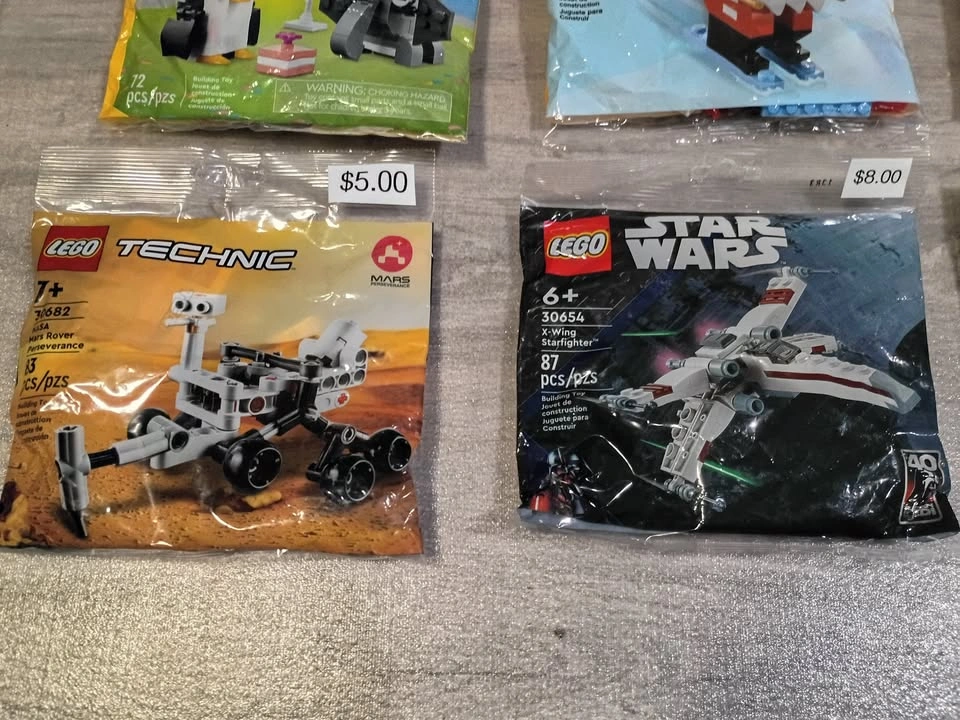 Lot of Small Lego Polybag Sets and Packs - photo 2