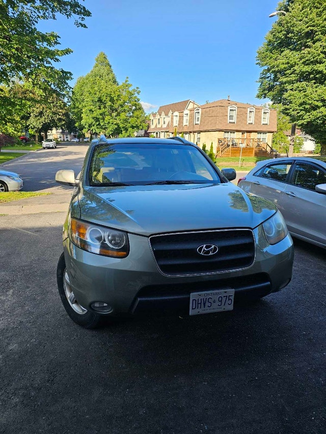 2009 Hyundai Santa Fe GL | 108k Kilometers