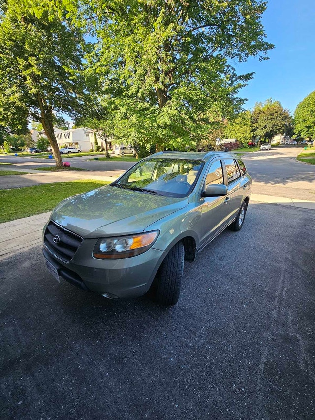 2009 Hyundai Santa Fe GL | 108k Kilometers - photo 3
