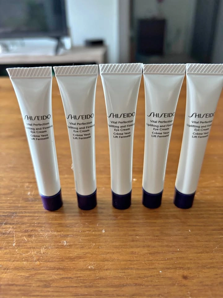 Shiseido Vital Perfection Eye Cream 25ml (5x5ml)