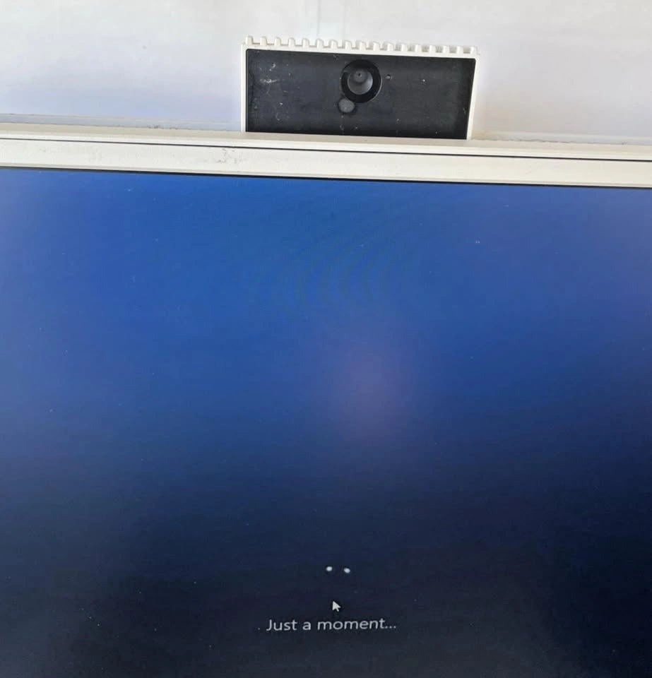 Dell Inspiron 3475 24" All-In-One Desktop PC Good Condition - photo 5