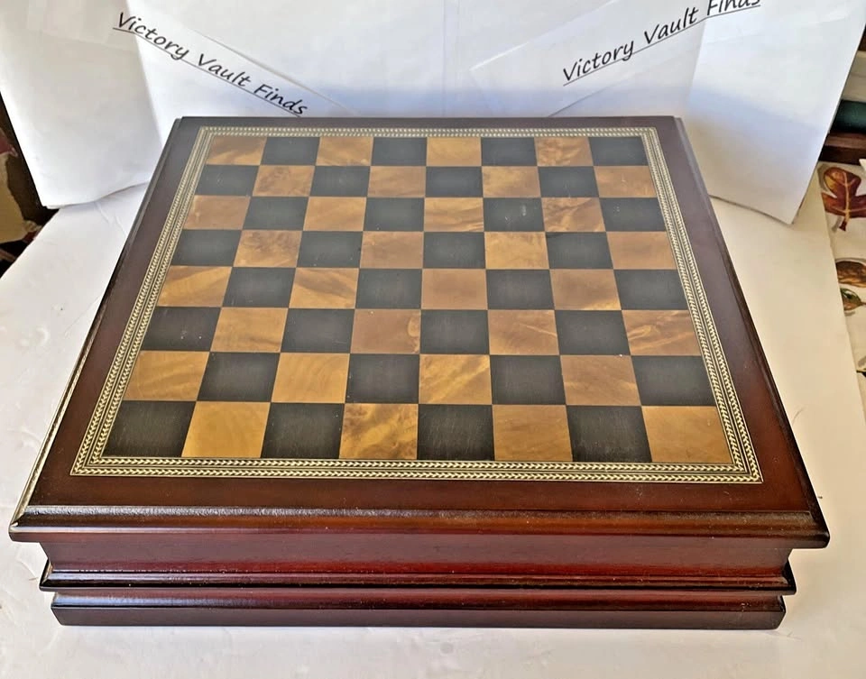 Deluxe Wooden Chess Box w/ Heavy Metal Chessmen - photo 2
