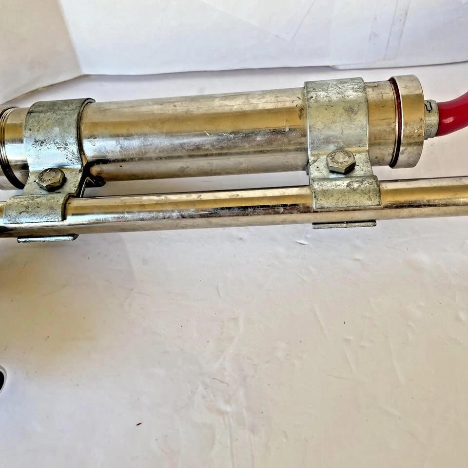 Heavy duty upright Beer keg Party Pump Tap - photo 3