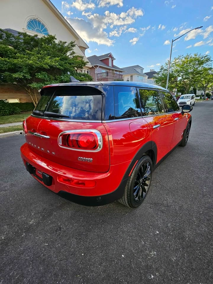2017 MINI Clubman · Cooper ALL4 Hatchback 4D - photo 5
