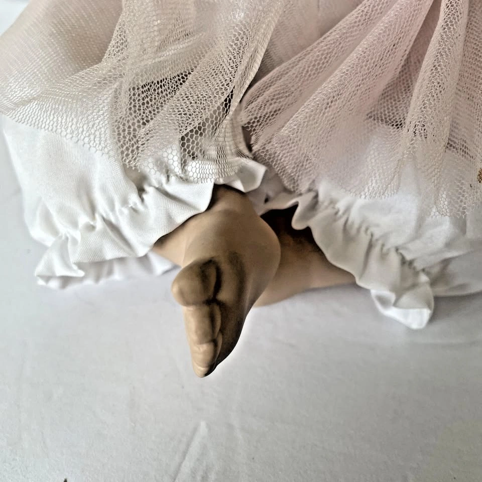Vintage 94 Ashton-Drake I wish you Love Porcelain Angel Doll - photo 4