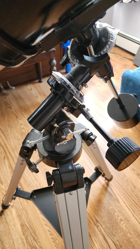Orion SpaceProbe 130ST EQ Telescope - photo 2