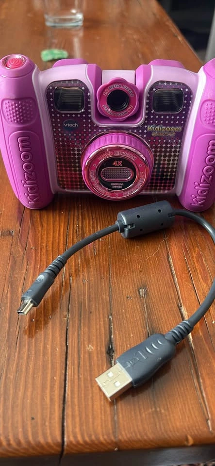 VTech Kidizoom Twist Camera – Pink/Purple – Great Condition - photo 3