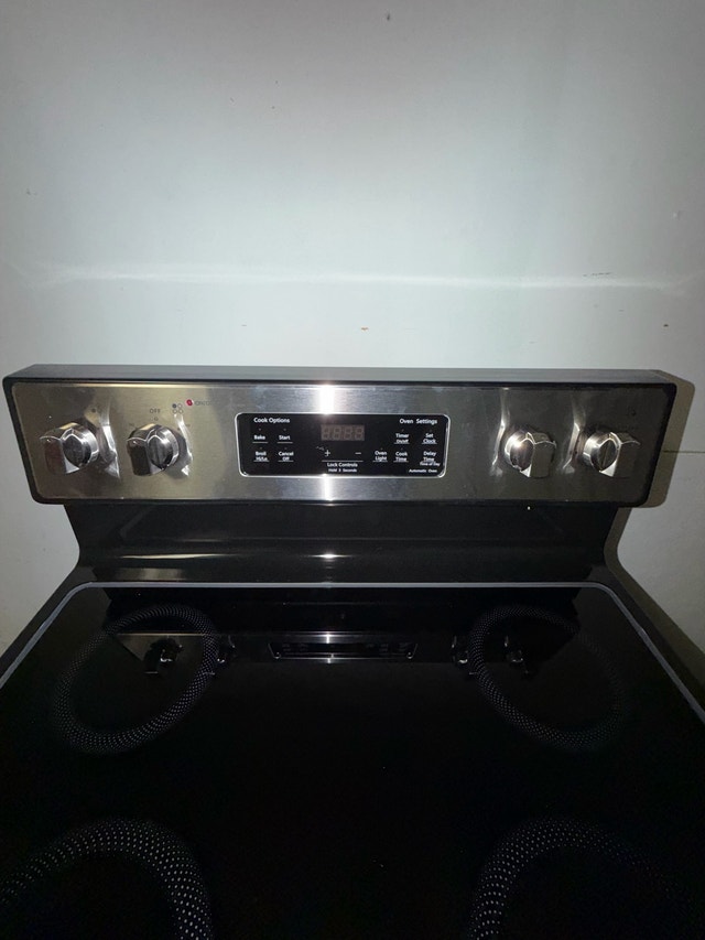Brand New Vesta 4 burner stove - photo 3