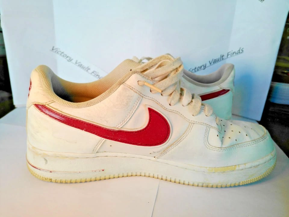 Used NIKE AIR FORCE 1 Low Size 11 White/Gym Red - photo 4