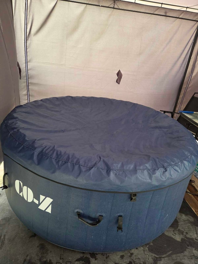 INFLATABLE HOT TUB 10X13 CANOPY LIGHTS CLEANERS FOAM MATS $800