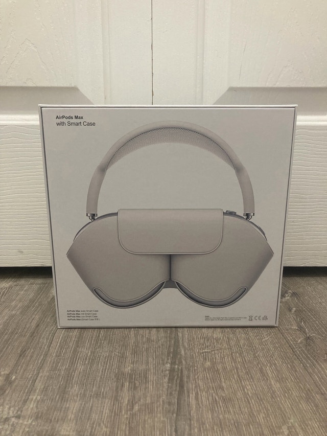 Silver AirPods Max - photo 3