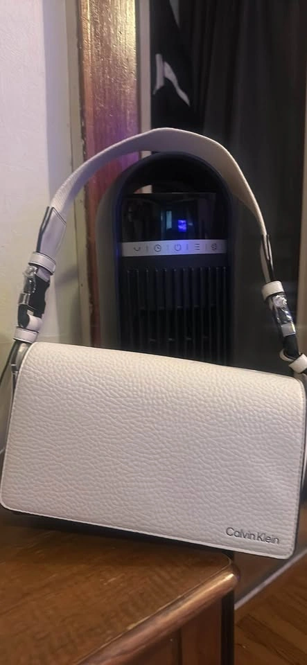 Calvin Klein Crossbody Bag - photo 2