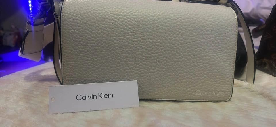 Calvin Klein Crossbody Bag - photo 3