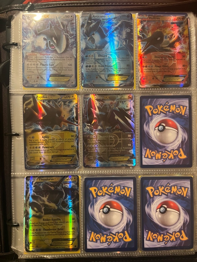84 Pokémon card lot